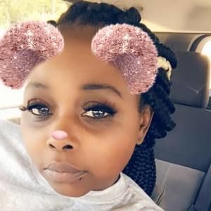 Meet your Posher, Danielle